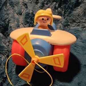 Vintage FISHER‎ PRICE Airplane & Little People Pilot Kids Pull Toy 1980